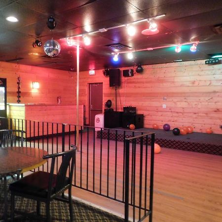 Casey'S Inn Lac du Bonnet 외부 사진