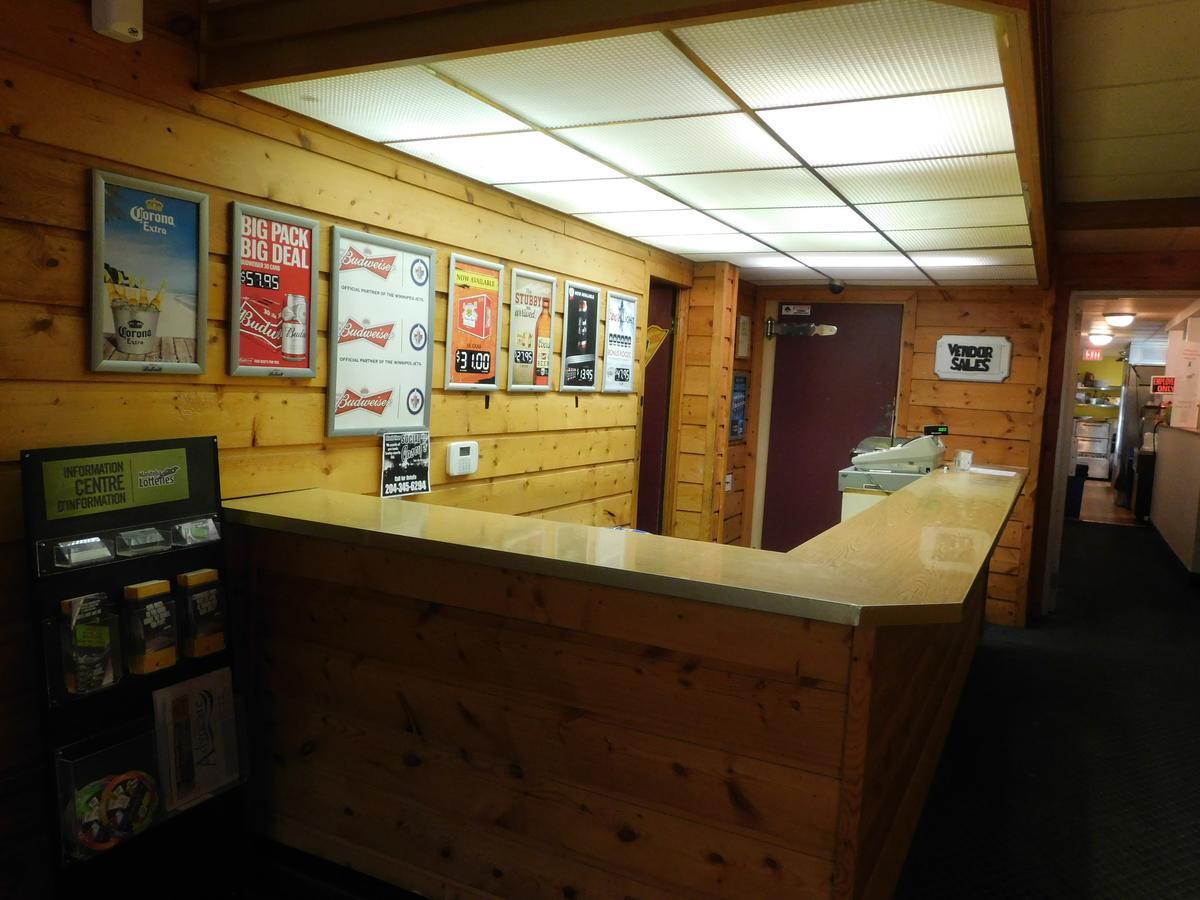 Casey'S Inn Lac du Bonnet 외부 사진