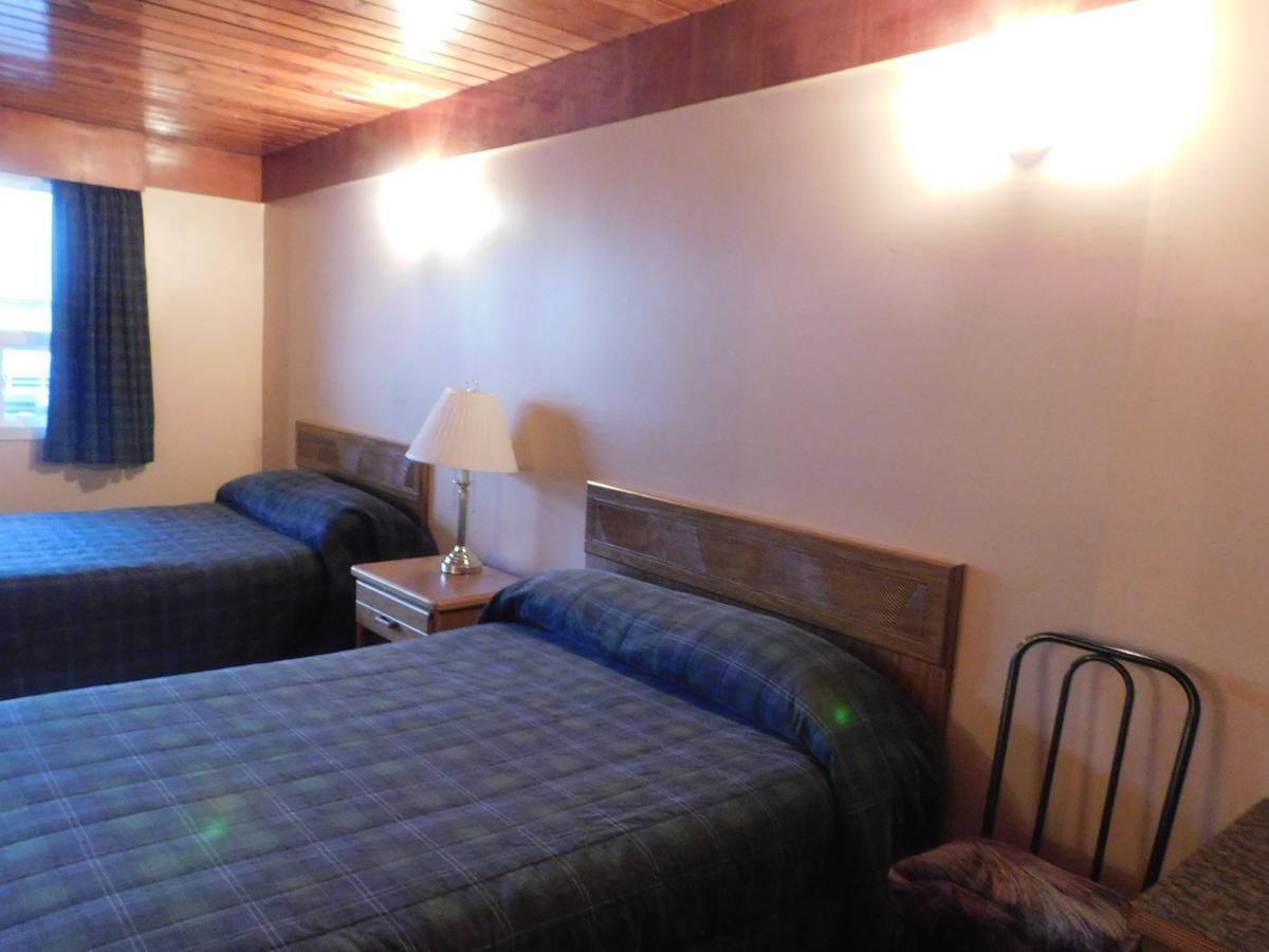 Casey'S Inn Lac du Bonnet 외부 사진