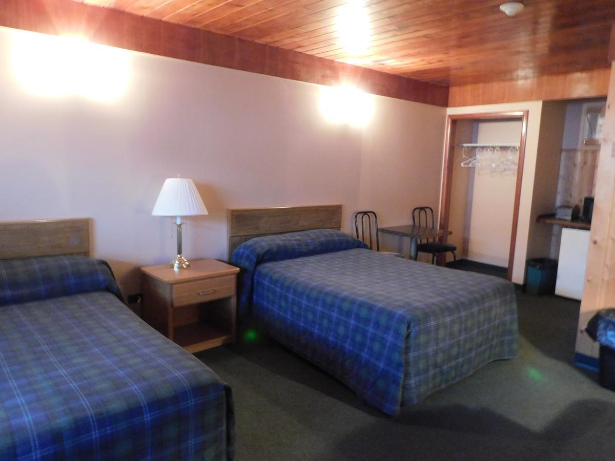 Casey'S Inn Lac du Bonnet 외부 사진